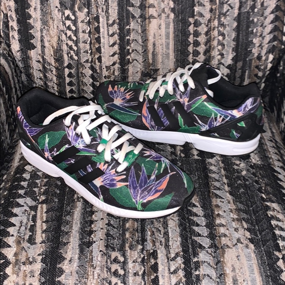 Adidas Sneakers